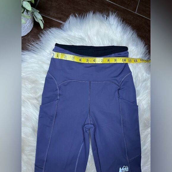 REI Co-op Swiftland 9" purple Running Shorts Sz XS - Picture 4 of 6